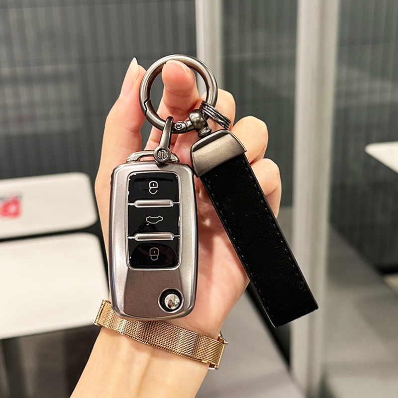 TWENTY-THREE FAST-MOVING KEY SETS FOR THE PUBLIC TO TRAVEL TO POLO IN LONGWAY, DELTA