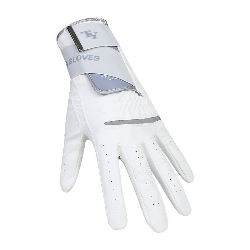 2024, new golf gloves, swaying the swing wrist, slid through the air