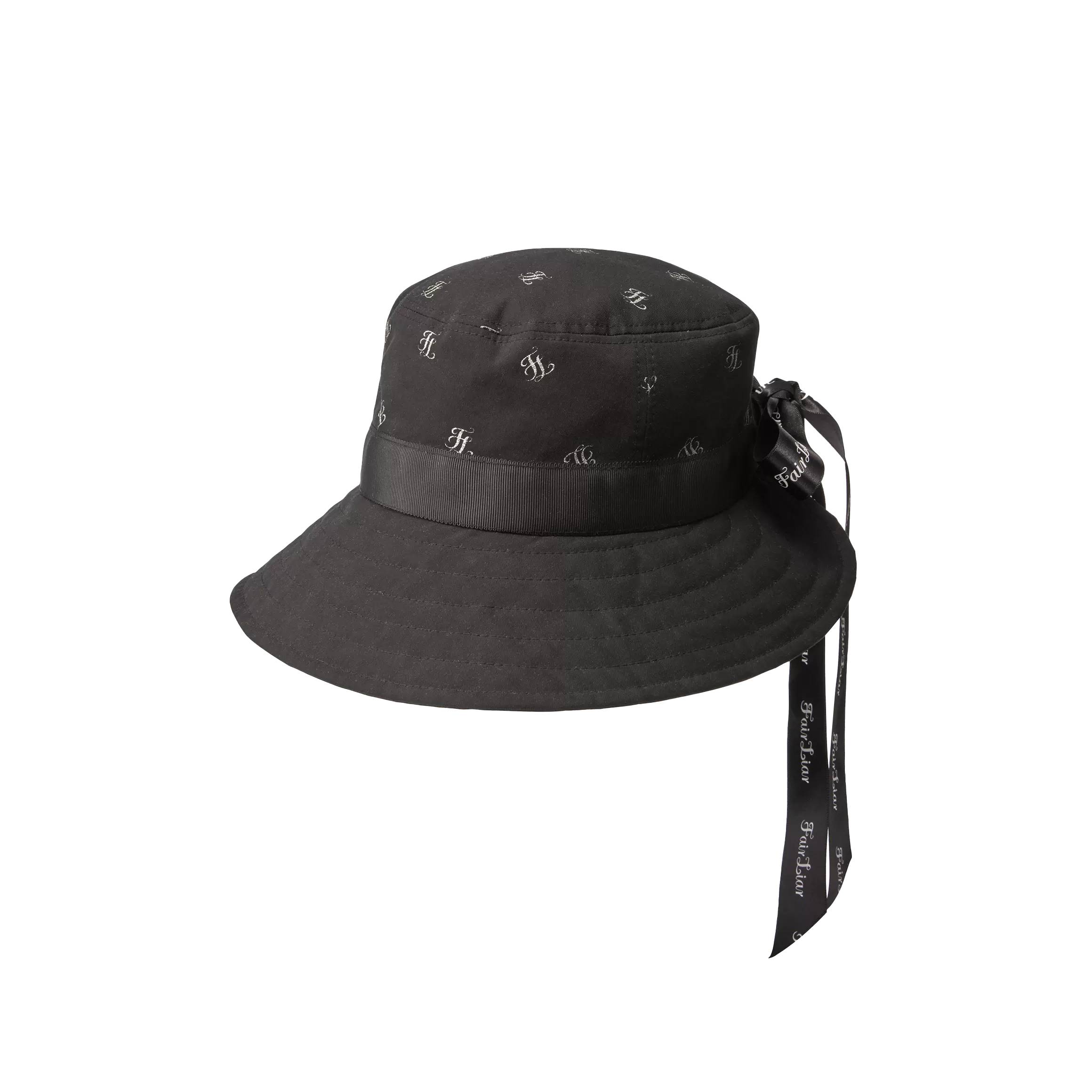 Ms. Han Golfie has a hat with a hat and a hat with a hat and a hat