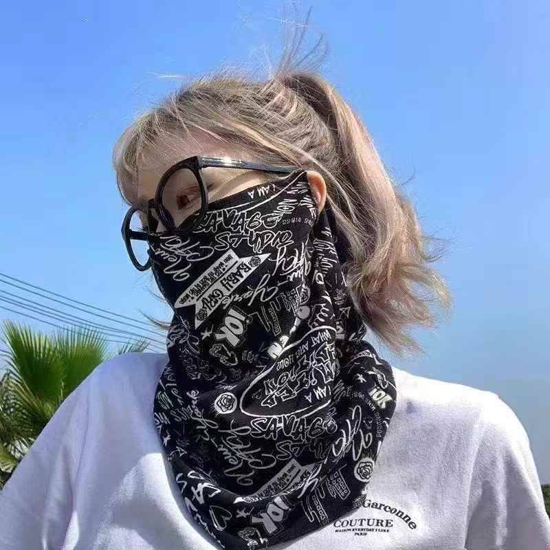 Doodle black