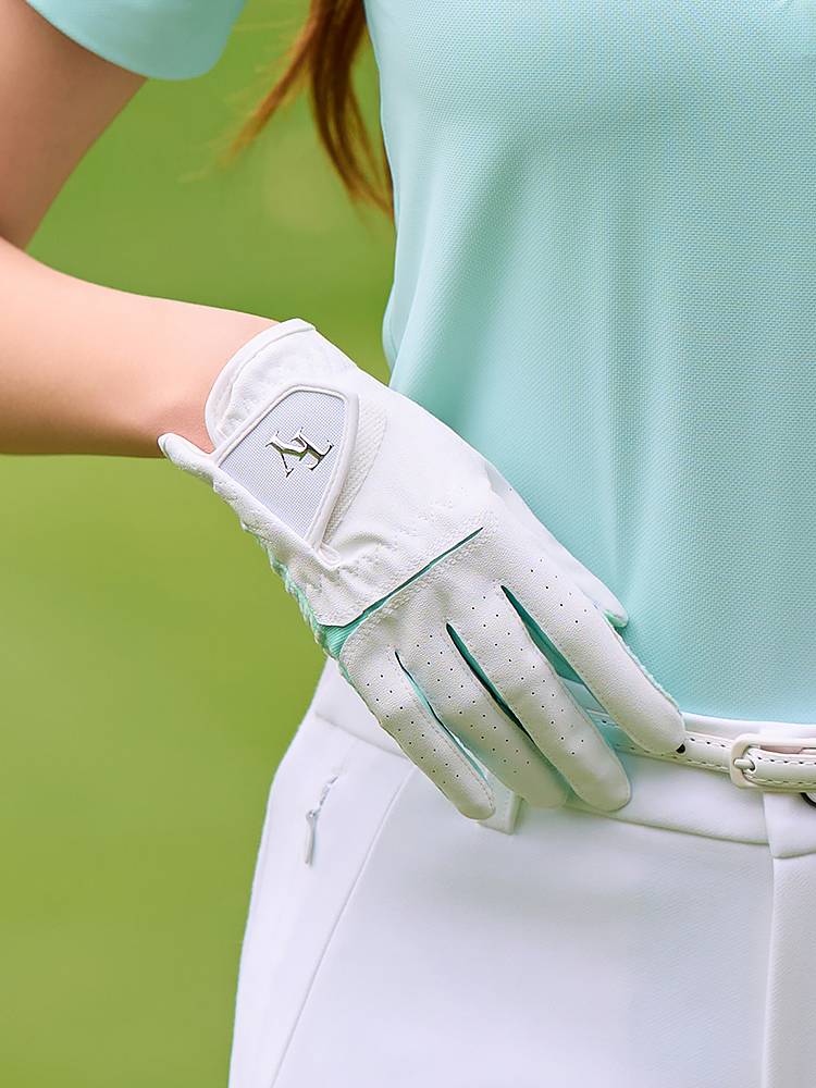 THE NEW GOLF GLOVES LADY IN SPRING AND SUMMER