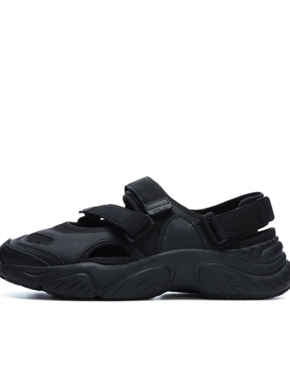 "Summer New Fashion Shoes, Light Beach Shoes, Smooth Golf Shoes."