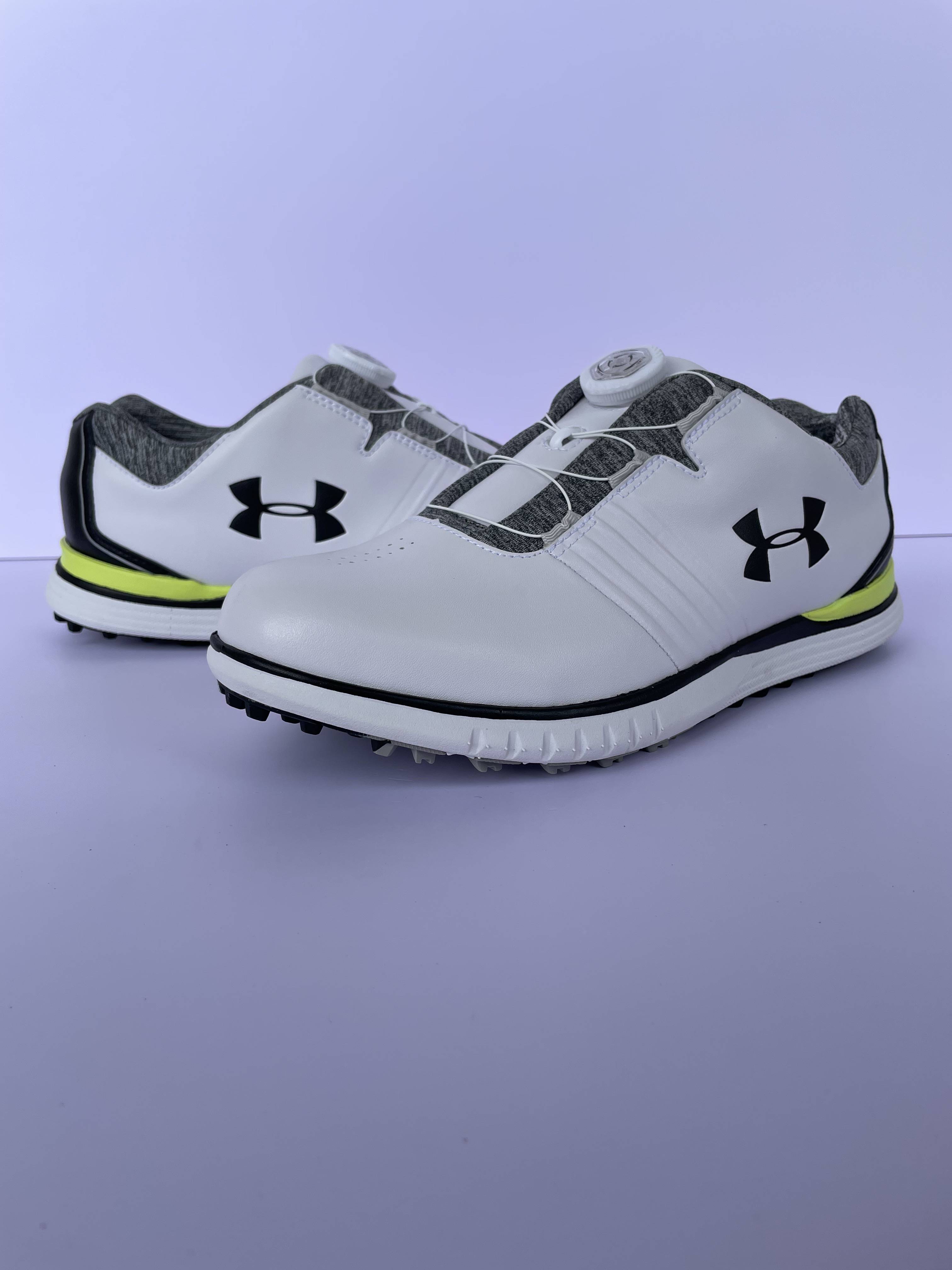 Golf Shoeman's New Fixed Tilt Button, New Slide-proof Gases Campaign Golf Shoes