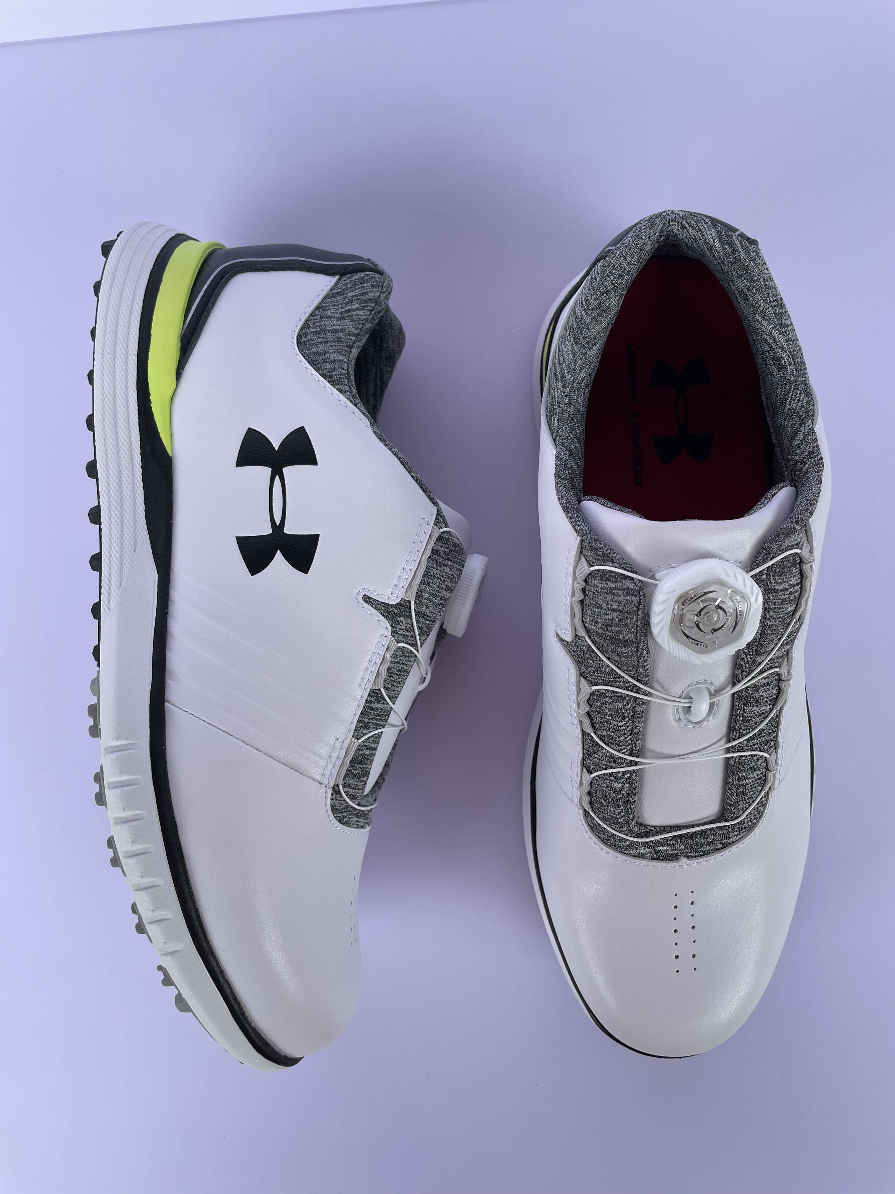 Golf Shoeman's New Fixed Tilt Button, New Slide-proof Gases Campaign Golf Shoes
