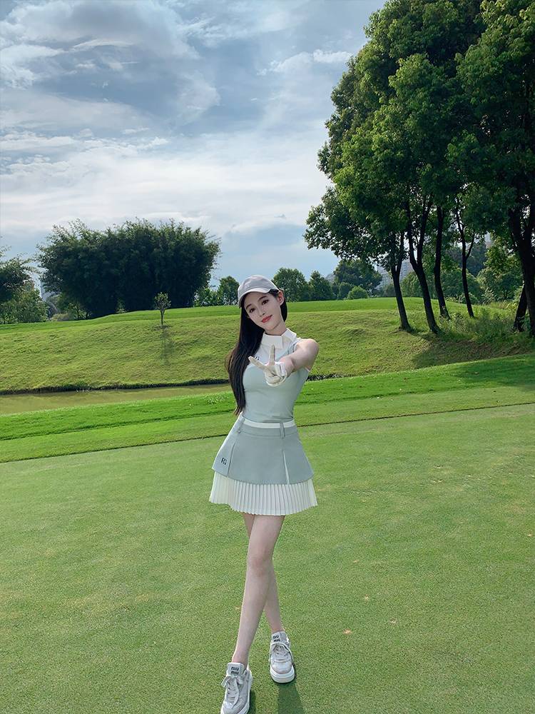 Legolf leisure and sports cynics polo with a golf skirt and a tennis skirt