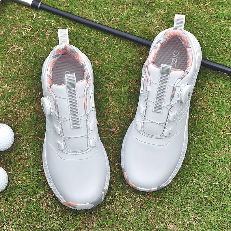 korea's new golf girl tennis ball with skating-proof outdoor sneakers comfortable for training