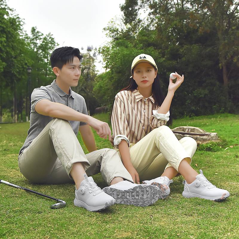 korea's new golf girl tennis ball with skating-proof outdoor sneakers comfortable for training