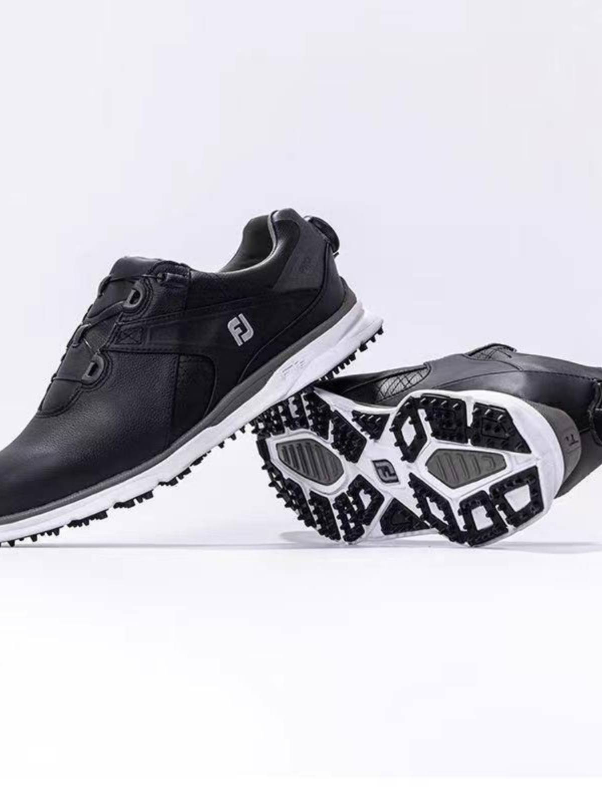 New golf shoes for a guy with a waterproof and smoother golf nailed BoA Golf real man shoes