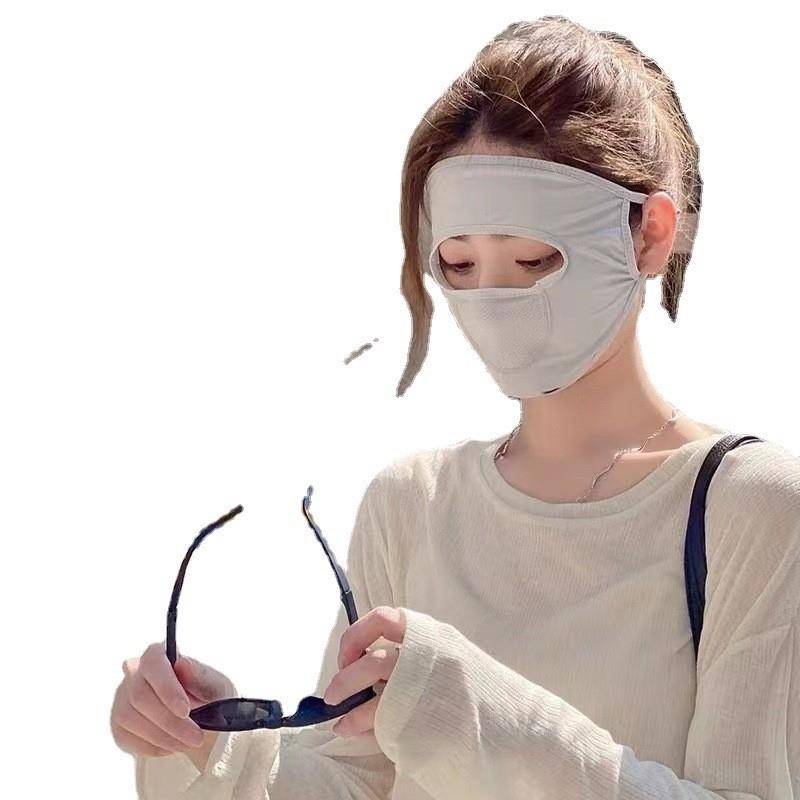 The new sunscreen-faced Ginny ran the golf course to get a full face mask and a thin sunscreen