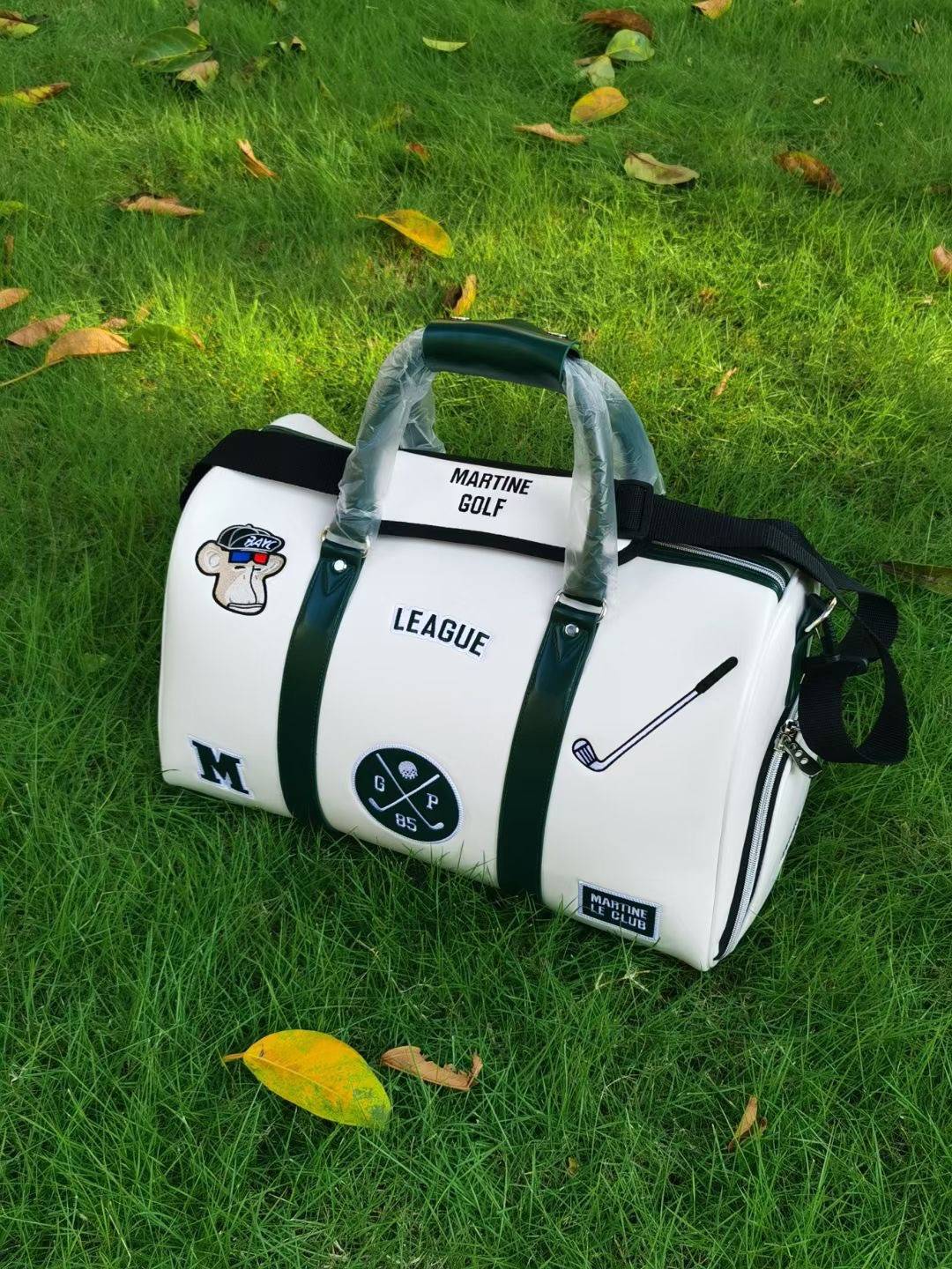 korean martin golf clothes packs men and women with new water-resistant golf equipment