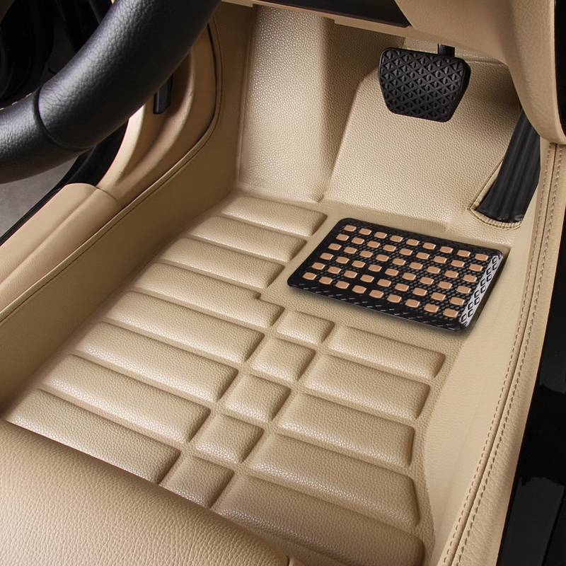 A single-single driver's seat around a car's sole sole seat is easy to wash