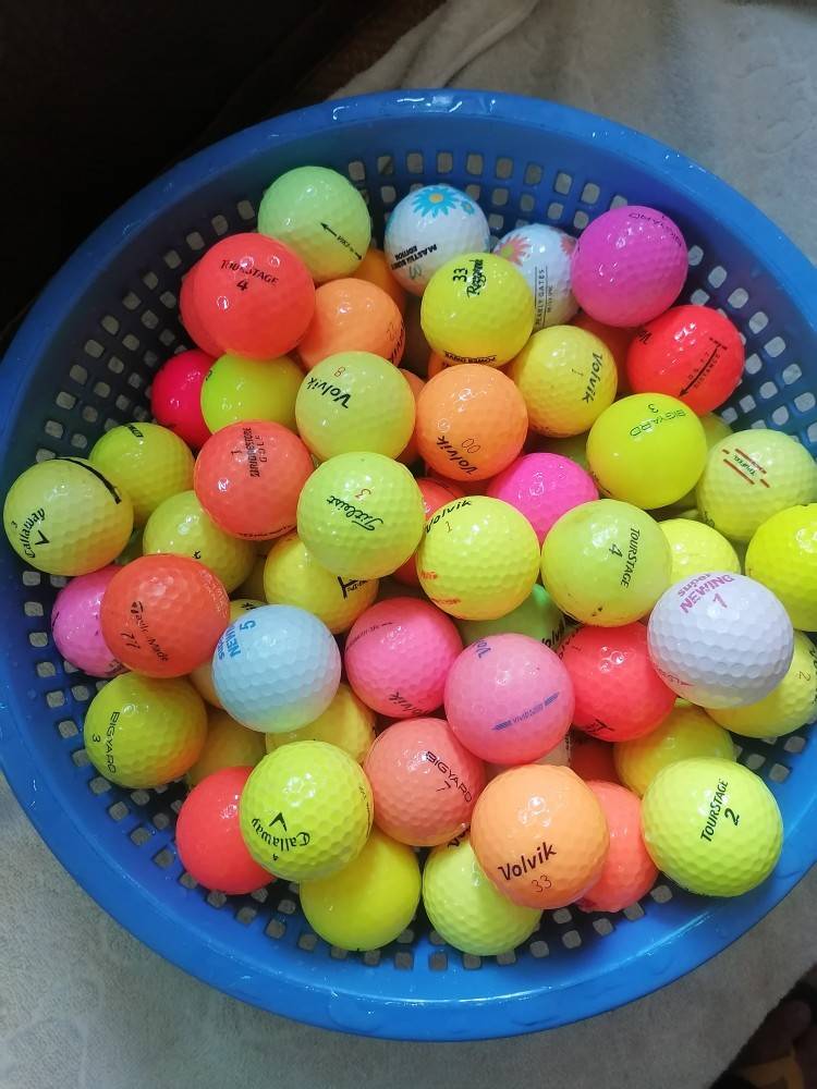 80% of the big color balls are new and 50 are new