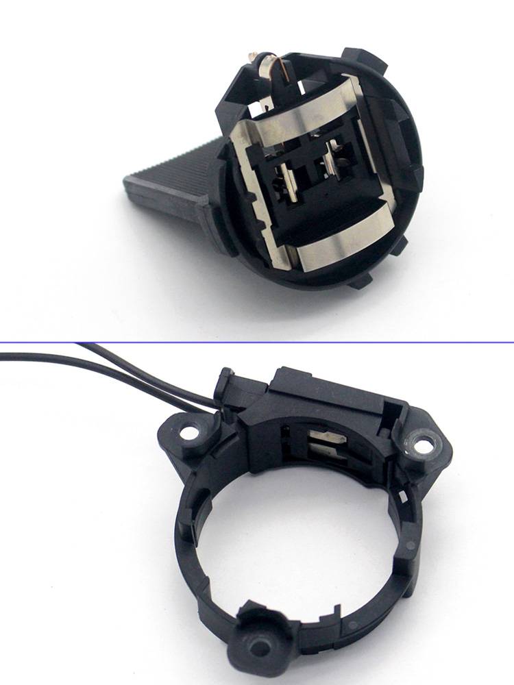 Applicable to Volkswagen Golf 7 6 Tounum Tiguan Shangku near -light lamp base headlight base bracket sockets H7
