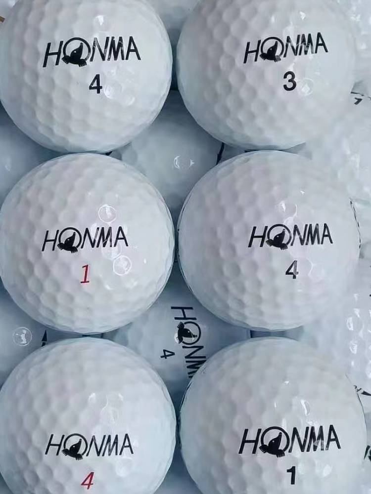 A package of Titleistprov1v1x3x4-storey golf go-to game