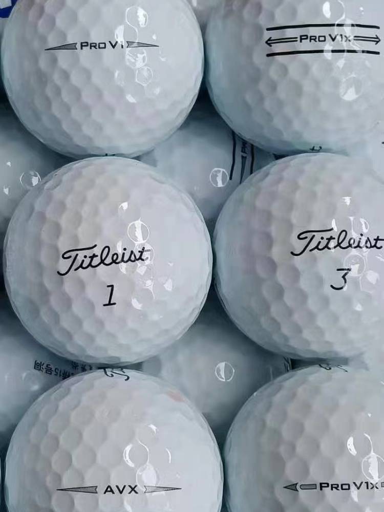 A package of Titleistprov1v1x3x4-storey golf go-to game