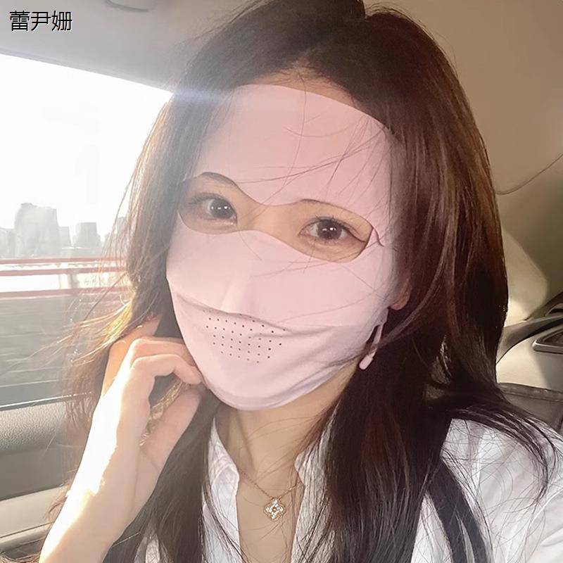 Golf's ice-laced ear mask and noose hole to cover her face, lady tan face