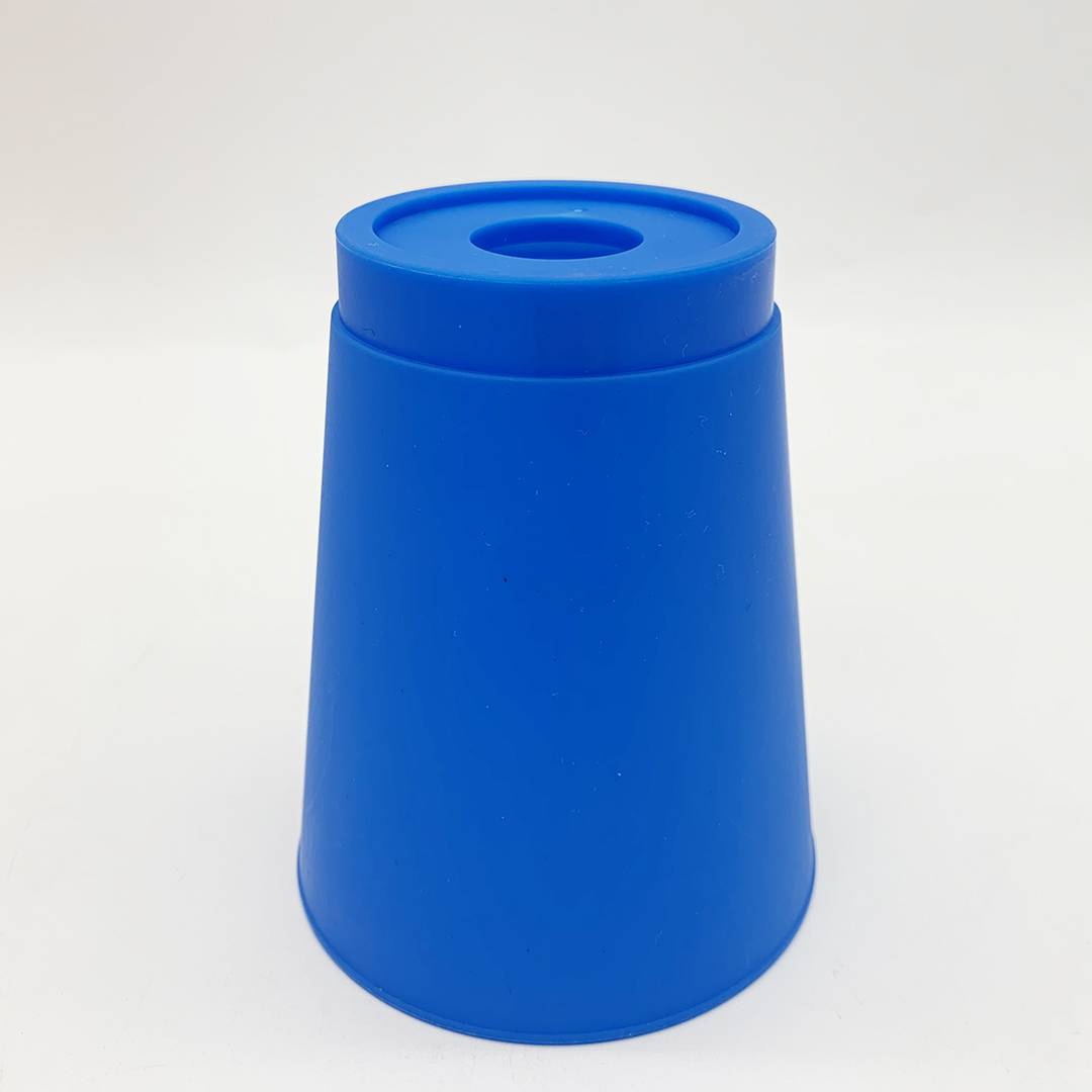1 blue cup