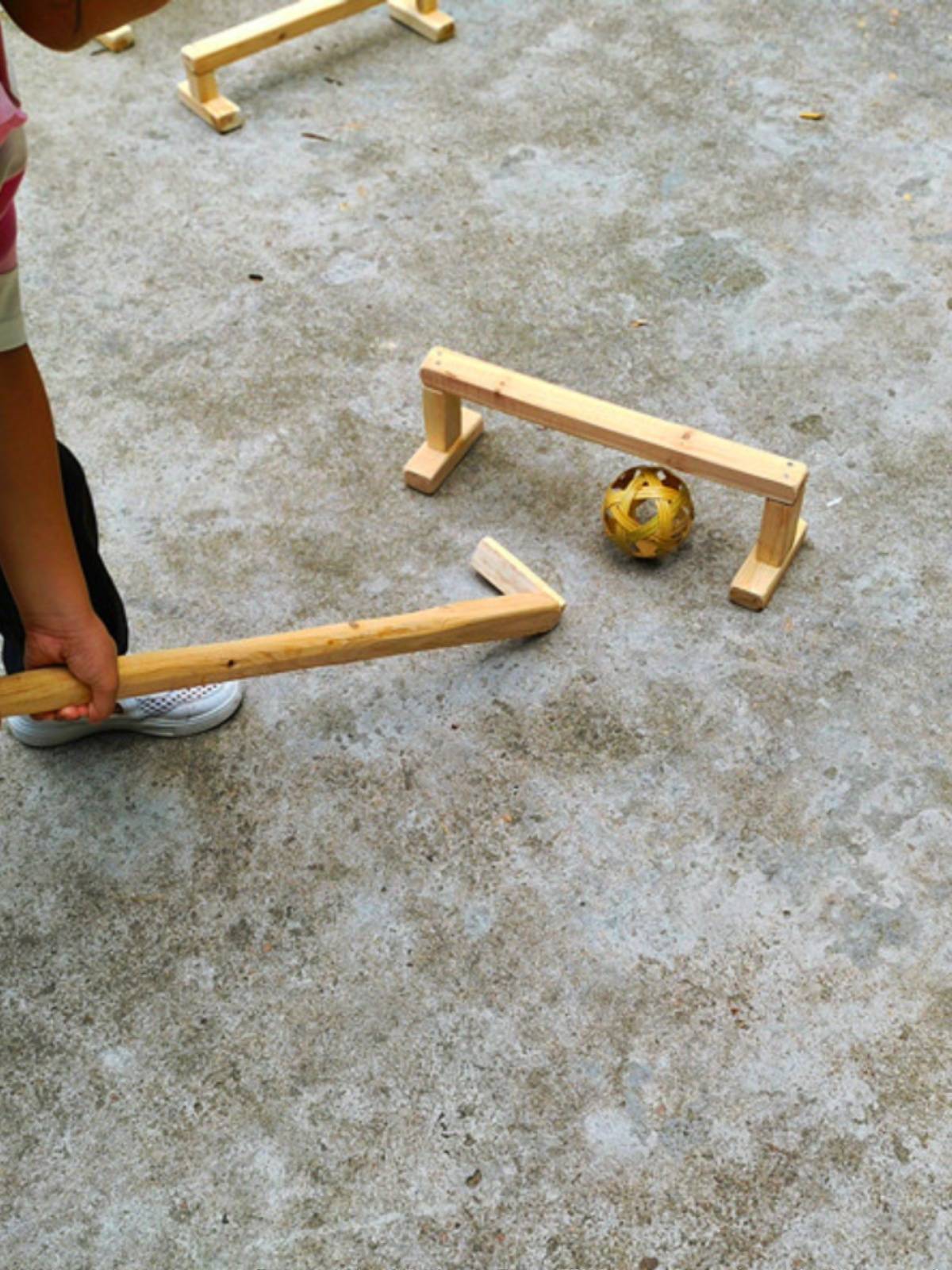 Kindergarten Outdoor Toys Wooden Cunning Stock Pushing Pushing Pushes Gliming Knight Porch Pill Game Equipment Wood Products