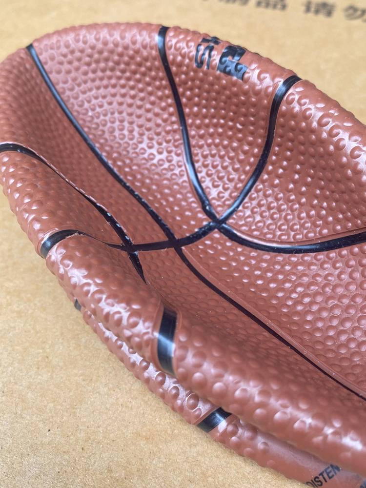 Children's small basketball kindergarten elastic leather ball shot small ball baby feels lying on the ball toys outdoor ball