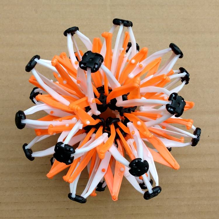 Small orange stretch 28cm
