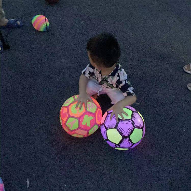 Children's toys light -emitting shot football color net red ground red ground hot ground hot selling fitness and driving inflatable elastic flash ball