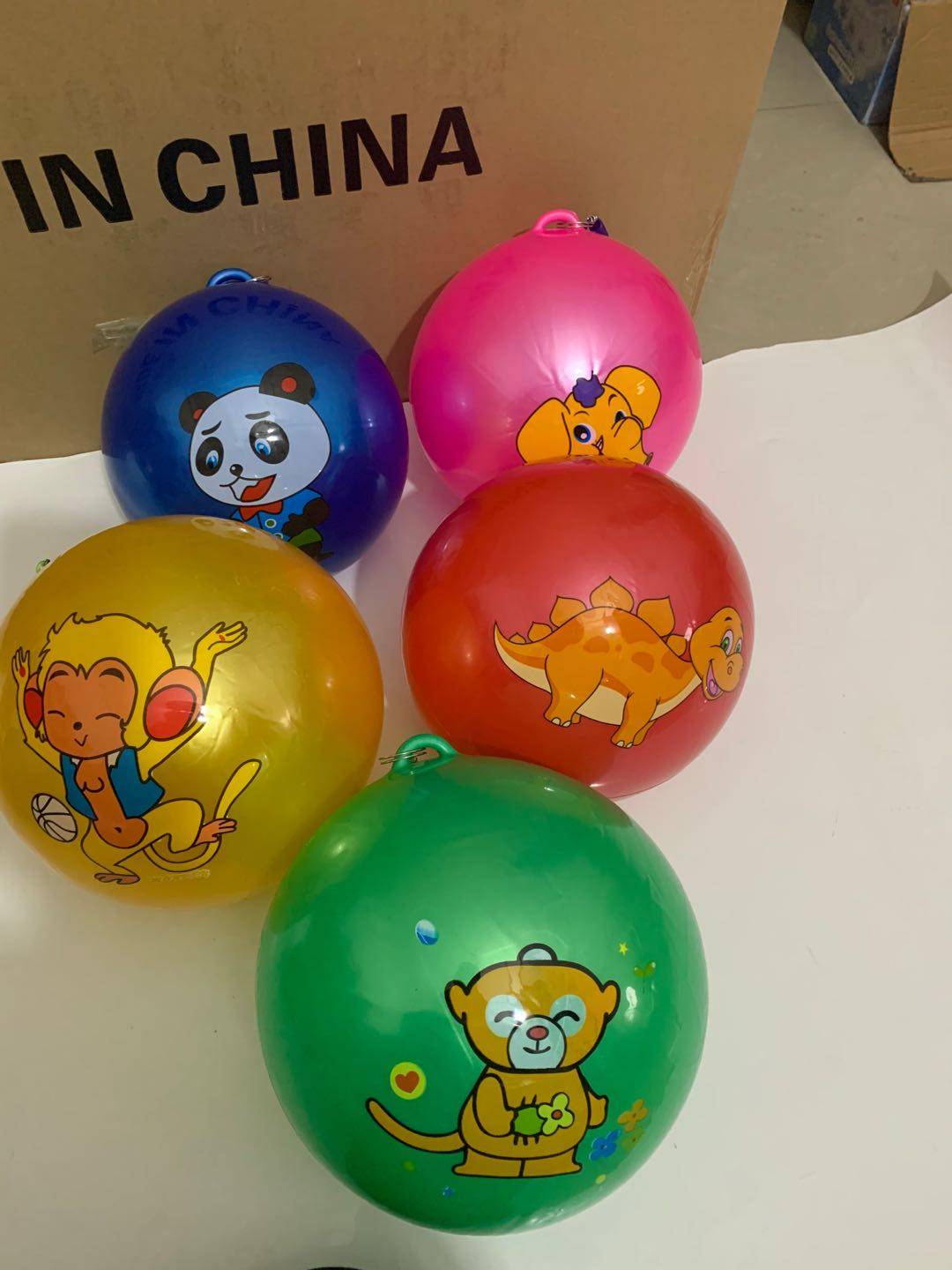 Cartoon balls with rope 20 randomly send air tube