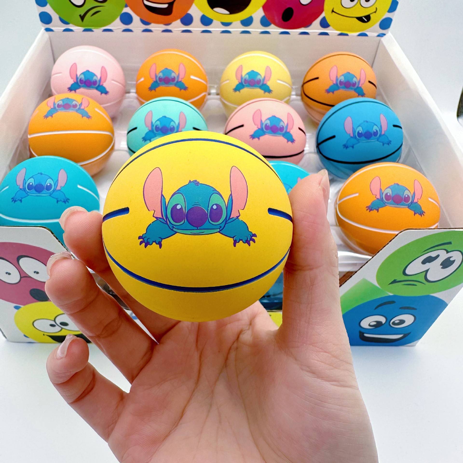 [Shi Di Zi] 1 large elastic small basketball (random color)