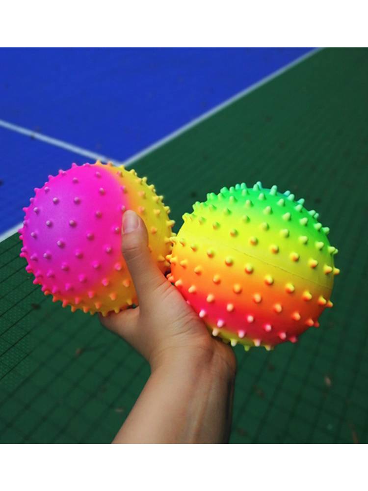 ♪ Dancing little ball and picking a rainbow massage ball ♪
