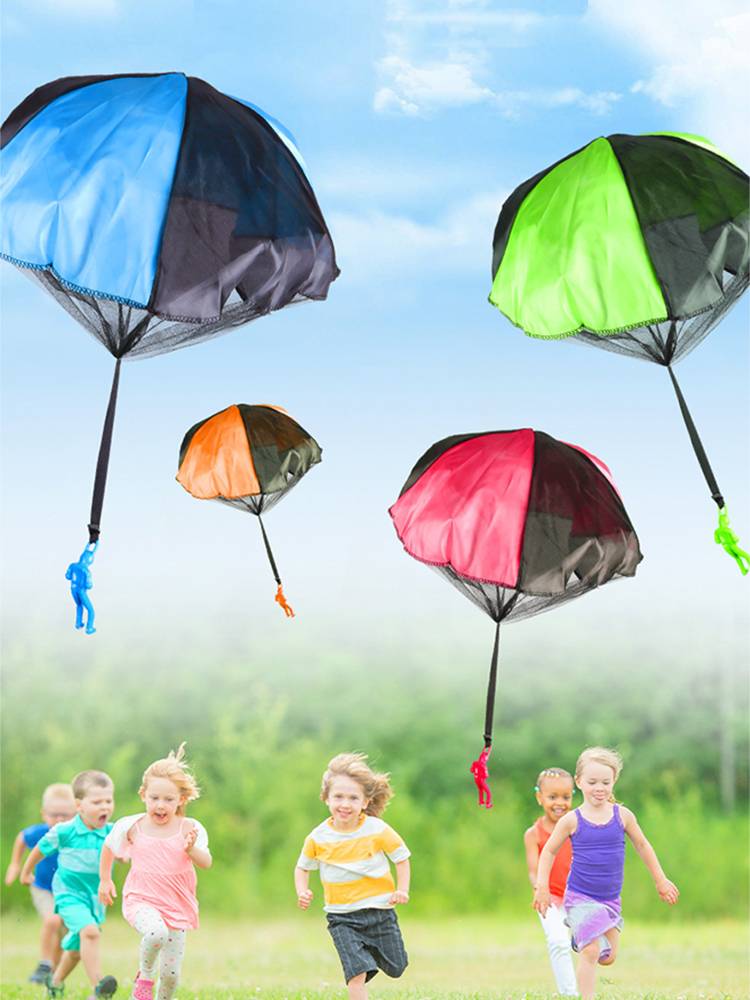 Children's yellow duck hand throw parachute outdoor sports toy kindergarten eating chicken air outdoor game small props