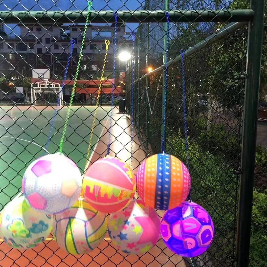 New chain flash ball football pull rope hand -made fitness throwing ball inflatable elastic toy square stalls