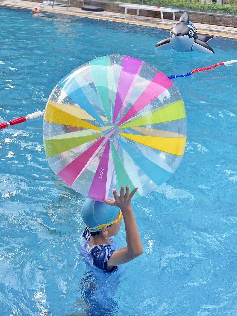 Water Paradise Beach Yoga Swimming Pool, Water Games Super large inflatable volleyball player shooting ball floating toys