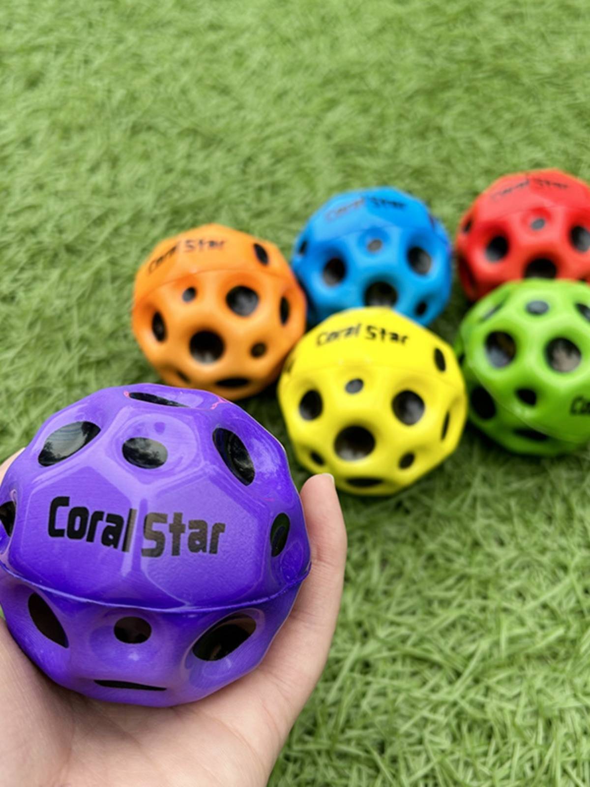 Non -anti -gravity moonstone elastic ball rubber fitness ball decompressing the toy with the same model jumping ball