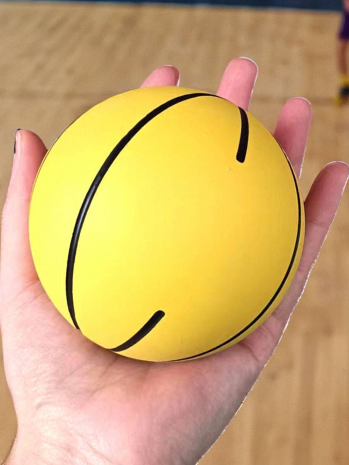 Large 9 cm elastic basketball children's vacuum rubber ball hollow kindergarten parent -child interactive jumper toys