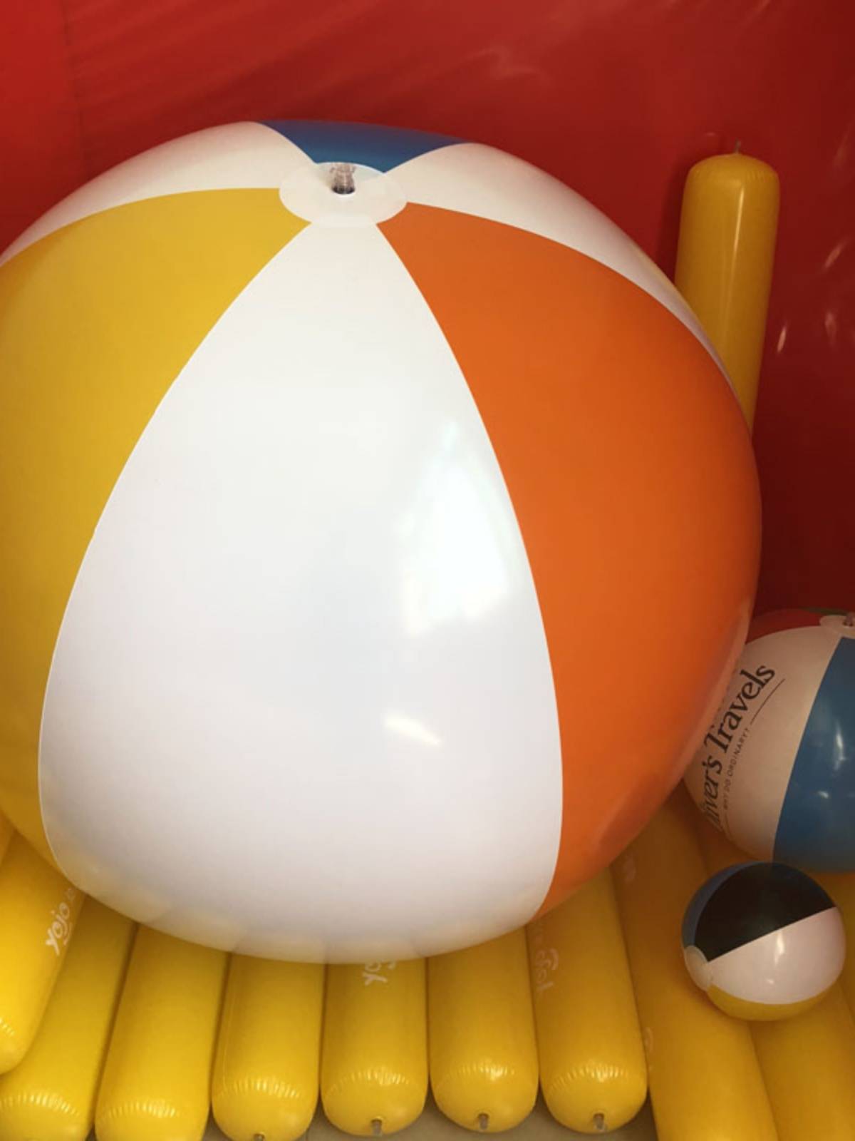 Kindergarten air stick drama water balls beach ball sensor training body intelligent teaching aid toy ball inflatable 6 color ball