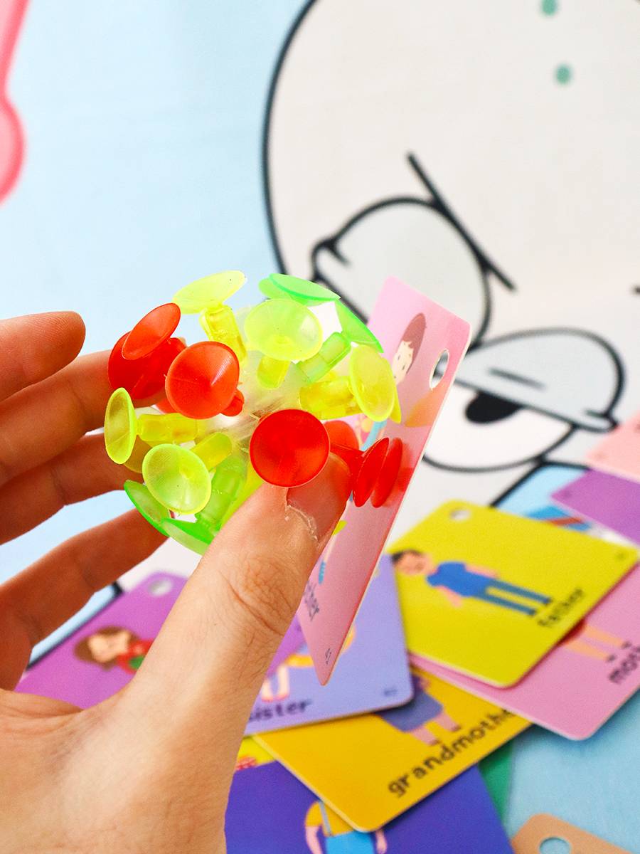 Lighting suction cup parent -child interactive decompression sticky ball toy classroom game sticky ball children's teaching aid kindergarten kindergarten