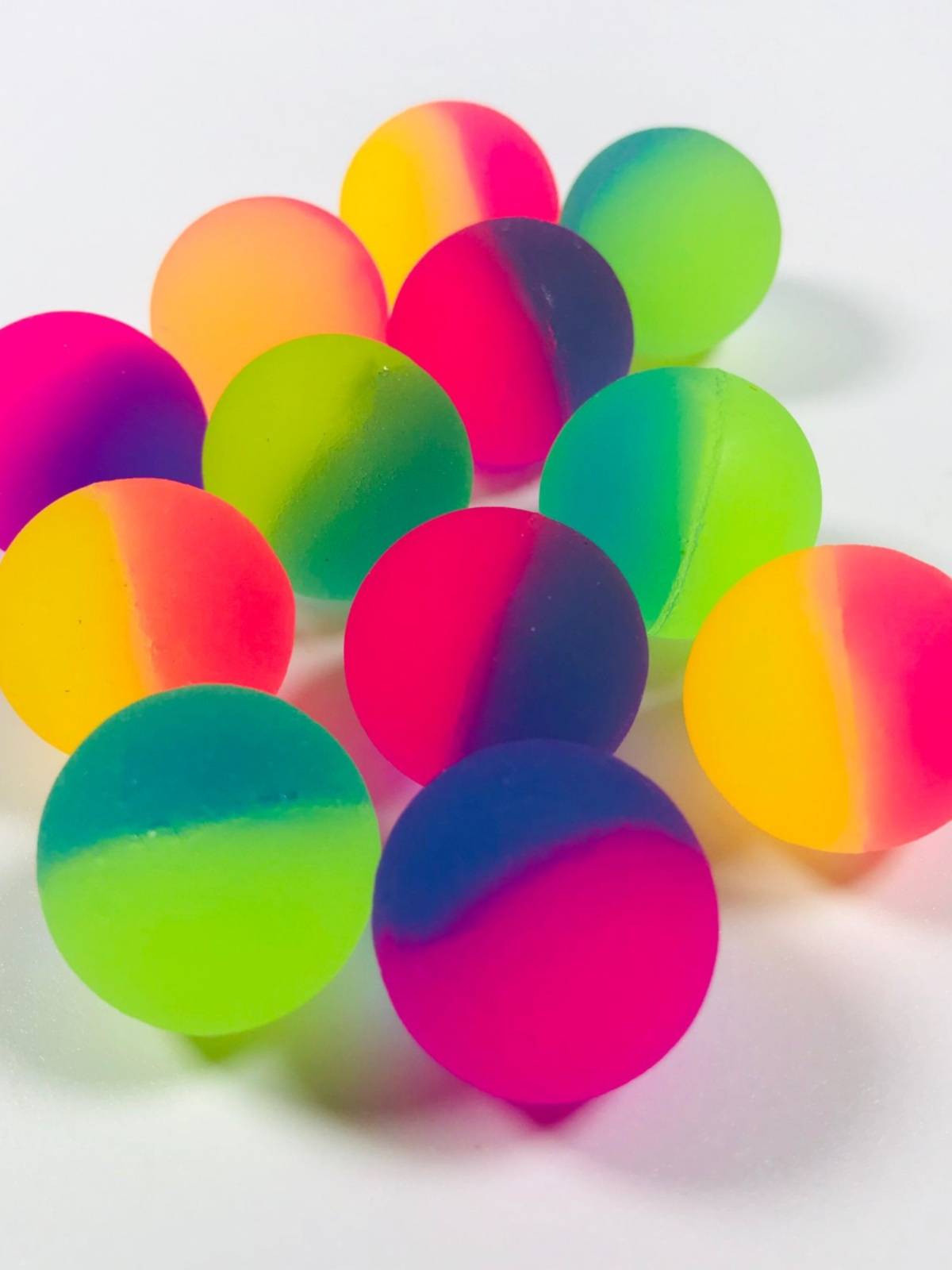 25mm candy color rubber jumping ball dual -color scrub solutions solid elastic ball Rainbow colorful floating water ball juggling ball