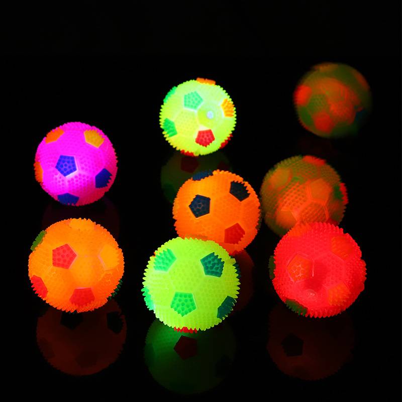 New creative puzzle luminous elastic small football whistle sounds flashing ball thorns early teach children toys
