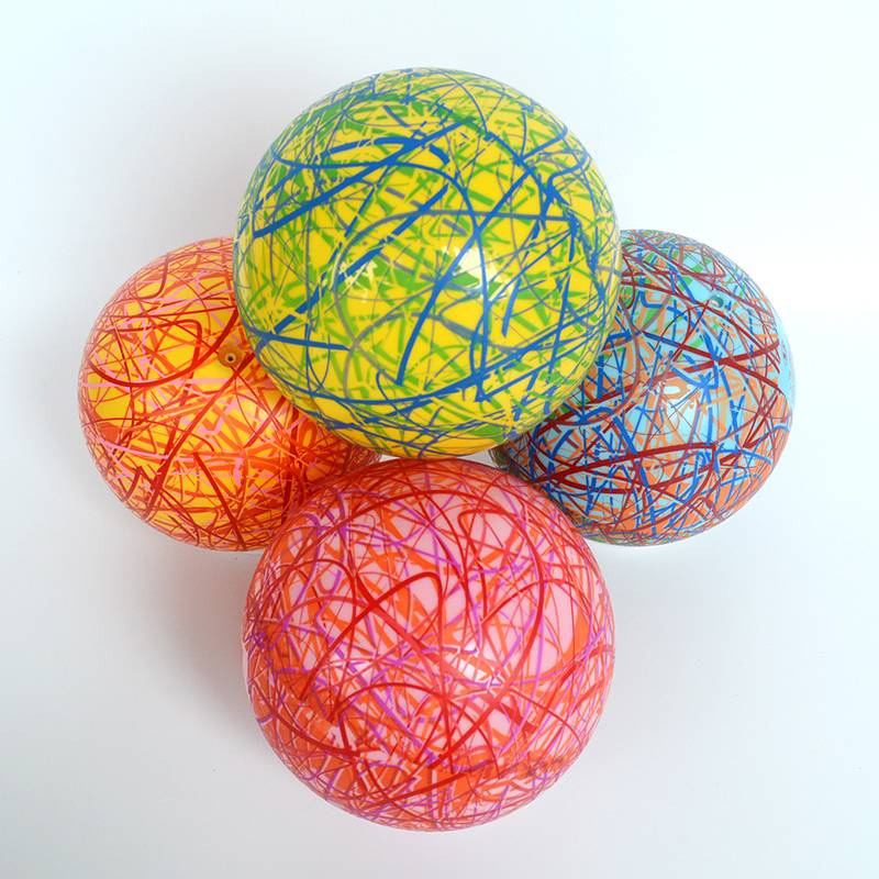 Children's inflatable and colorful splash splash dot balls grab the small skin ball baby elastic built -in big striped ball