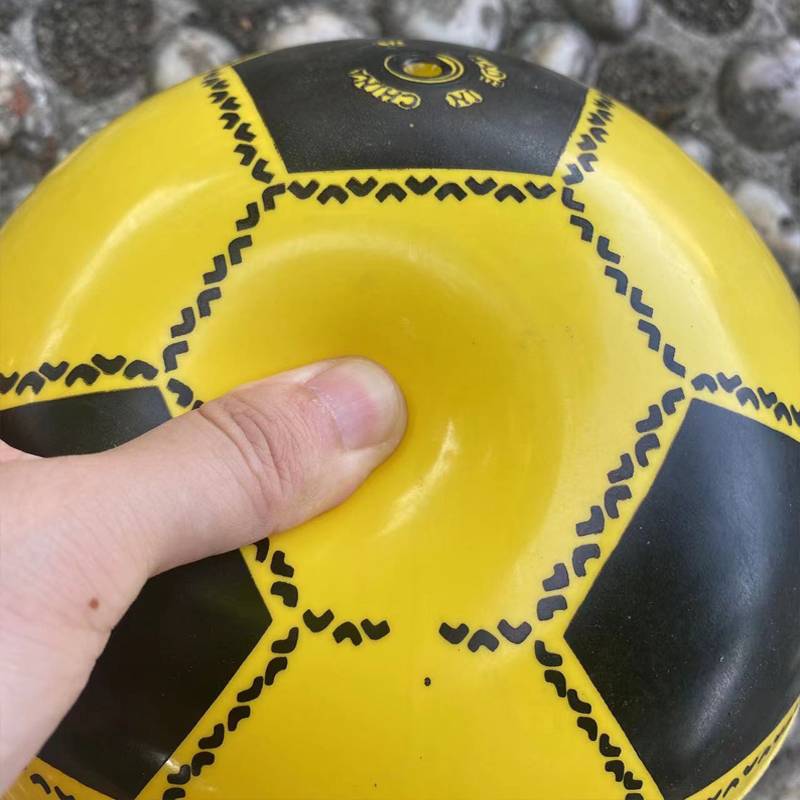 Kindergarten small leather ball toy children practice inflatable elastic shooting ball men and female baby leather ball football football jumper