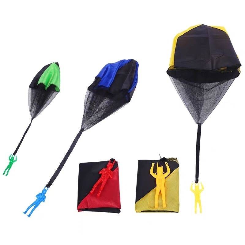 Parachute small toy children's hand throw toy school Kindergarten outdoor parental interactive game puzzle outdoor outdoor outdoor