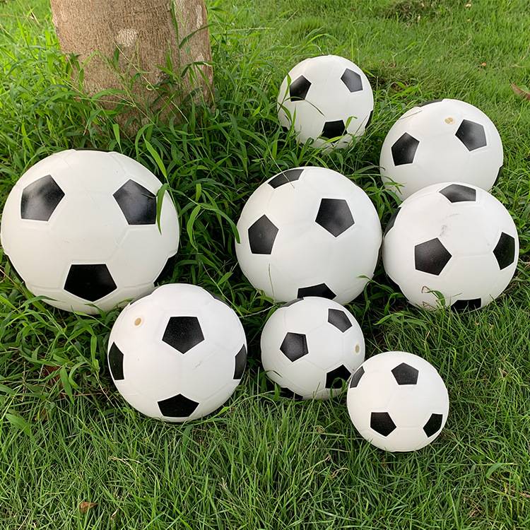 PVC Children's Football Kindergarten Toys Patling Practice Training Training Mini Black and White Football Gift Small Basketball