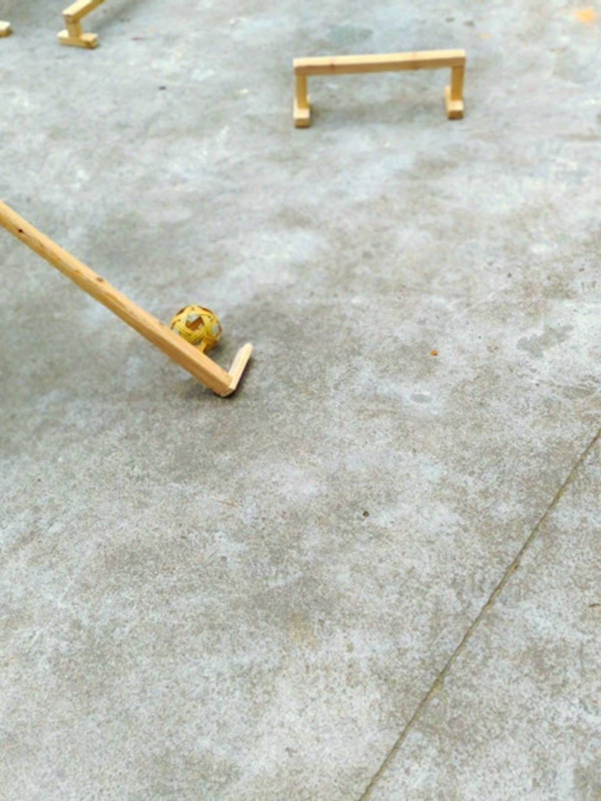 Wooden -making stick club door ball push push pill rushing pork game props game props children's sensor system training collective activity