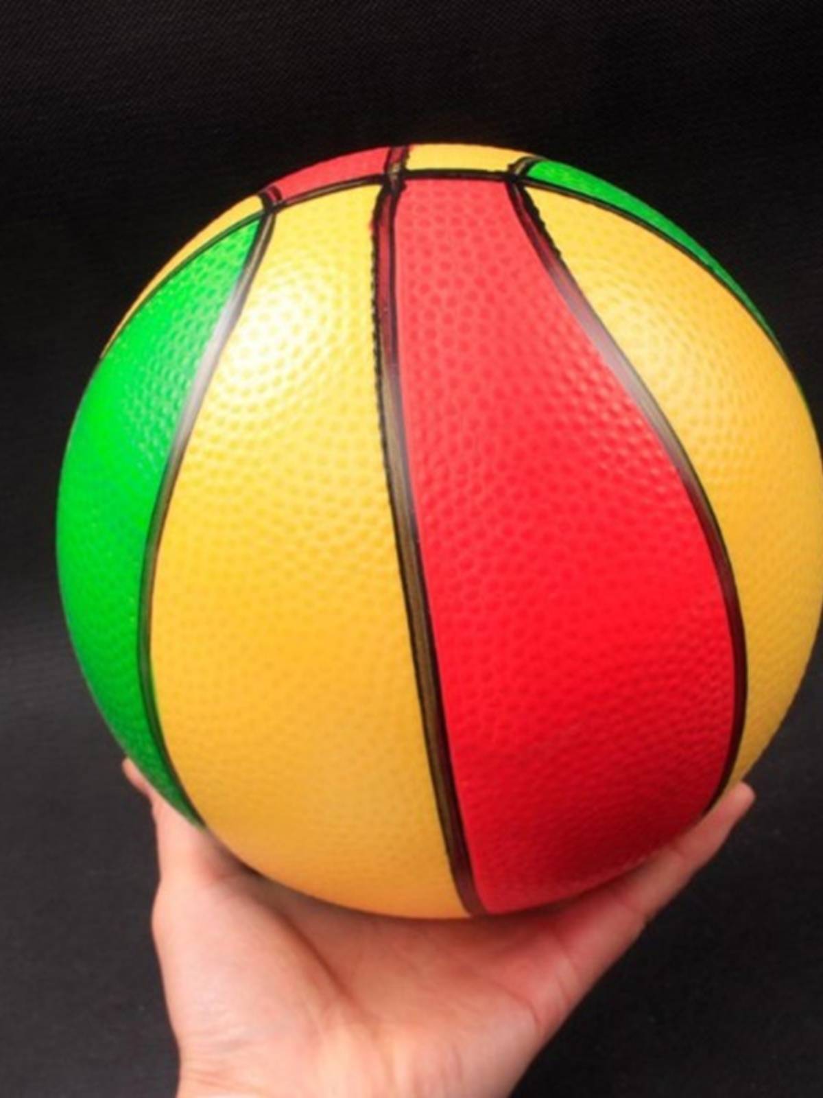 8.5 -inch PVC children's basketball leather ball thickened rubber baby inflatable fitness toy ball kinder