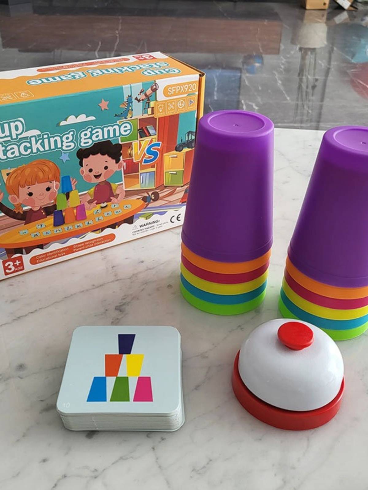 Children's puzzle focuses on training quick cups against the kindergarten toys toys stack cup desktop parent -child interactive game