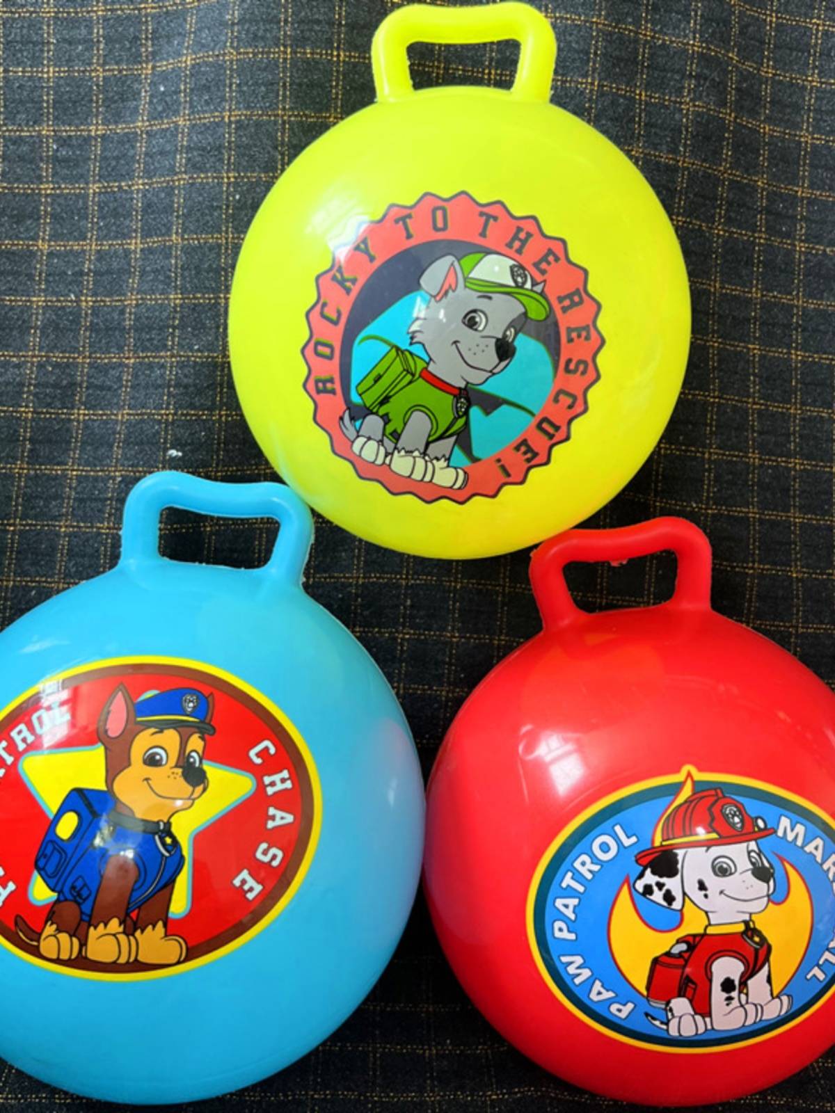 Wangwang team men's and women's basketball toy leather ball racket shooting ball elastic ball children's babies inflatable large hand grab watermelon ball