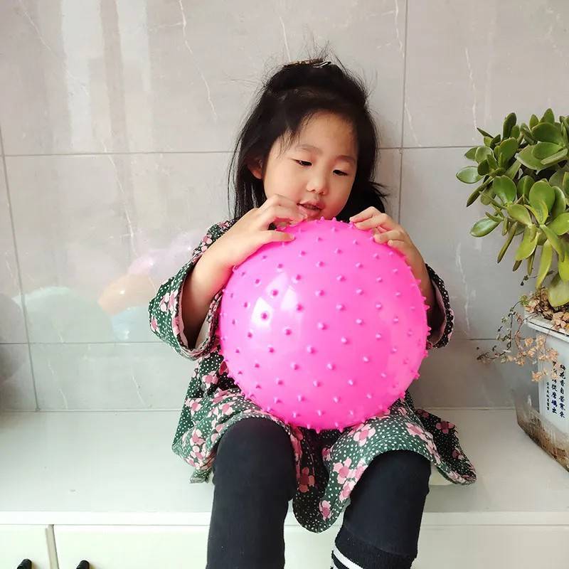 20cm Baby inflatable massage ball Children's thorns passing every family small leather ball kindergarten hand scratching ball large explosion ball