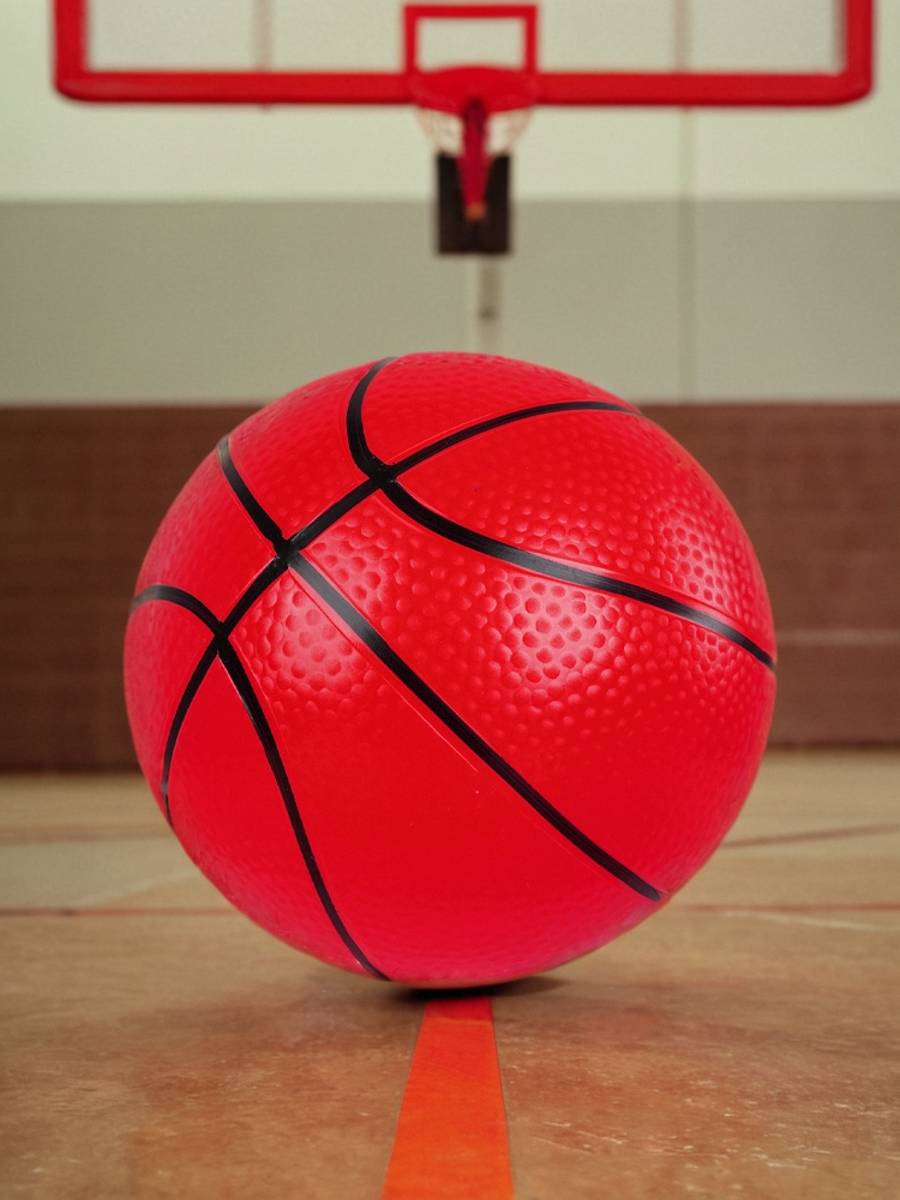 Elastic small ball Children at 2 years old shooting a ball two-year-old baby kindergarten Children dedicated to 3-5 years old basketball outdoor