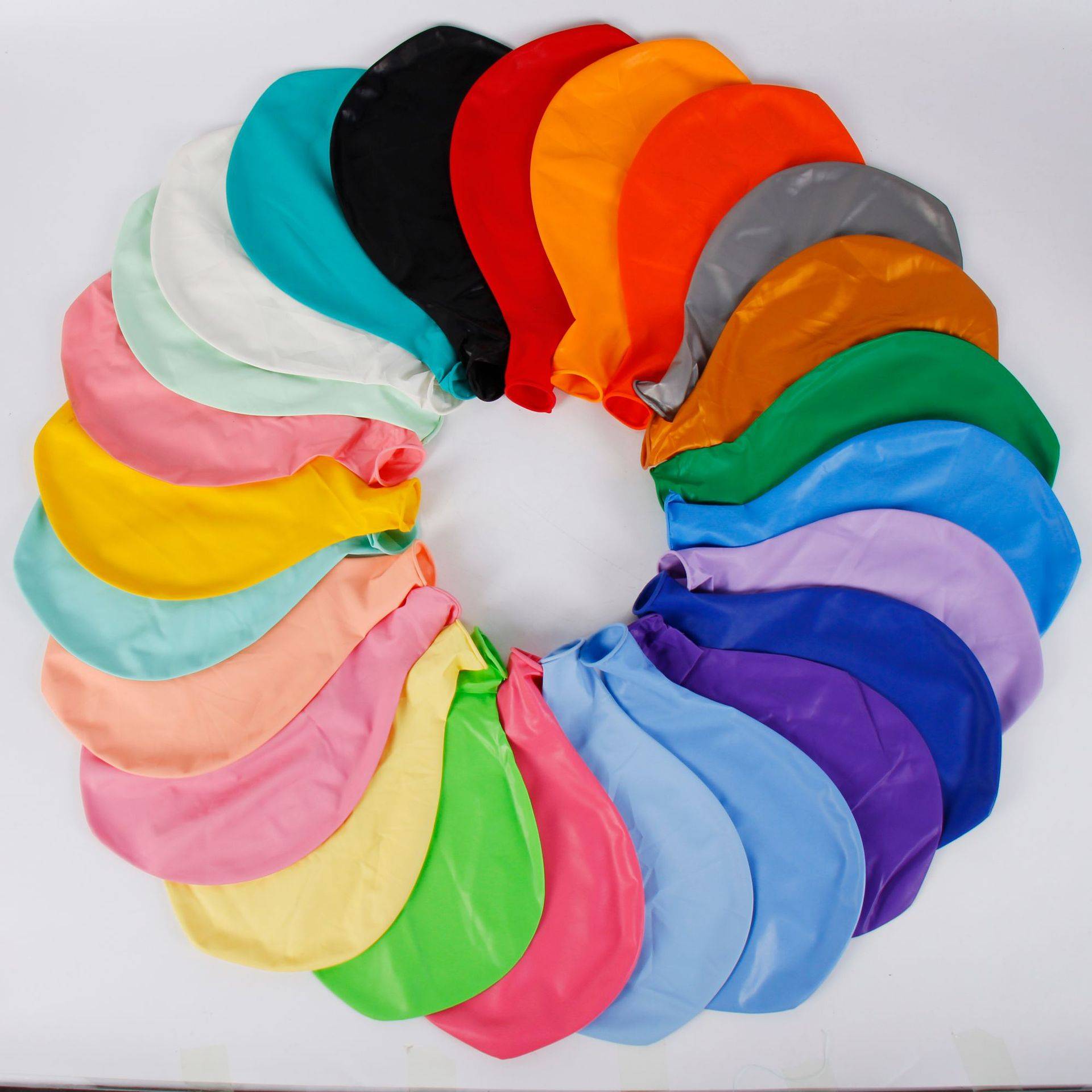 10 36 -inch ultra -atmospheric balloons (blowing about 1 meter) mixed color
