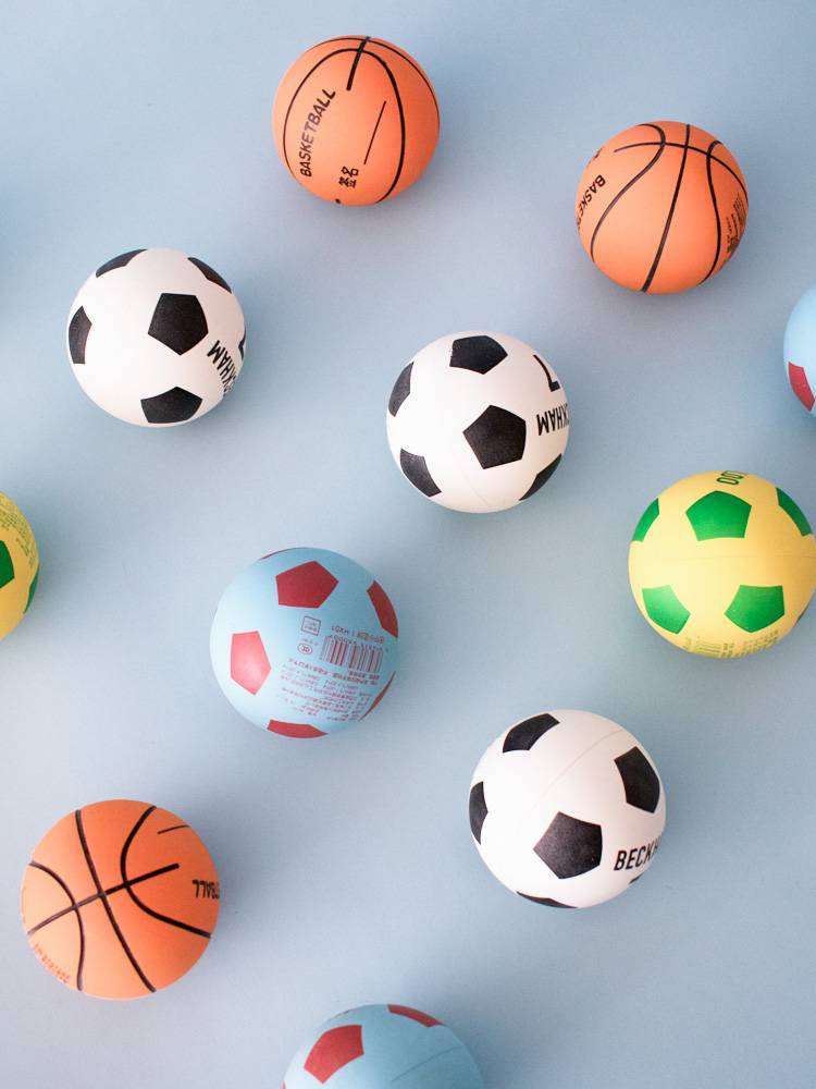 Children's elastic ball Kindergarten hands grabbed the ball to decompress basketball 3-7 years old baby football playbet ball bombs small gift