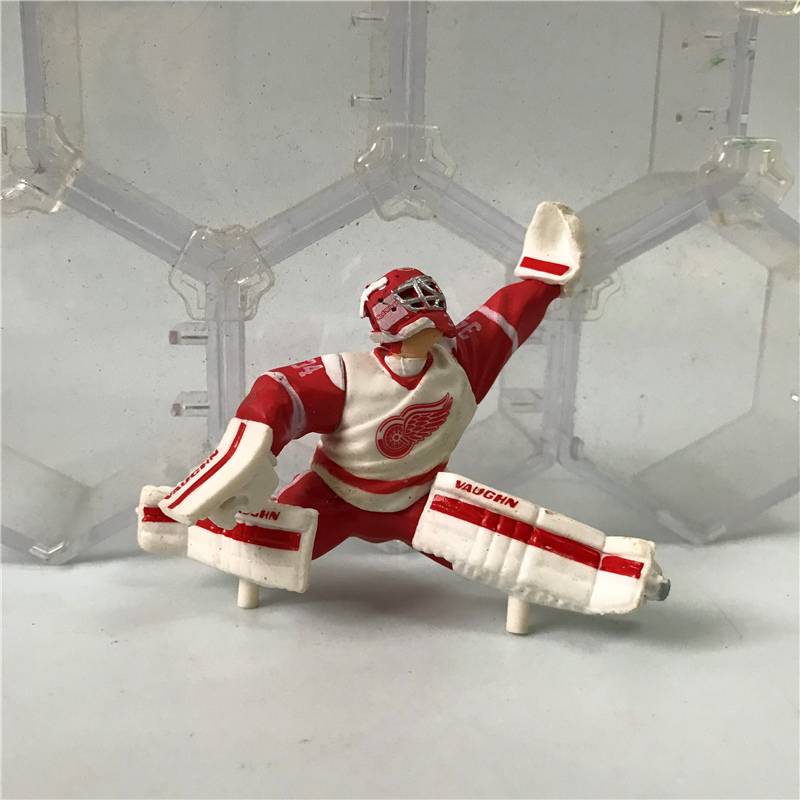 Genuine bulk cargo 22016 Toronto World Cup Ice Hockey NHL Hockey Q Version Doll Battle Flag Model Swing
